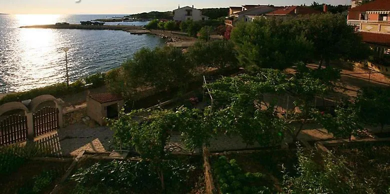 Croatia Mandre Apartman